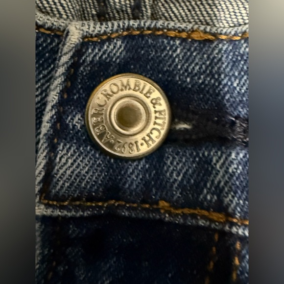 Abercrombie Curve Love Ultra High Rise Ankle Straight Jean Dark Wash Size 27 - 4 - Picture 12 of 14